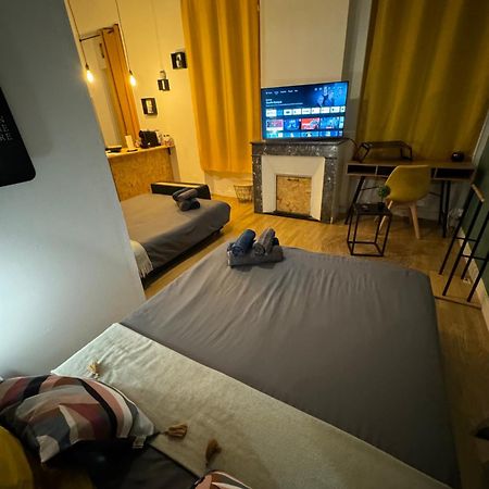 Charmant Appartement Climatise Aux Pieds De La Cite Carcassonne Exteriér fotografie