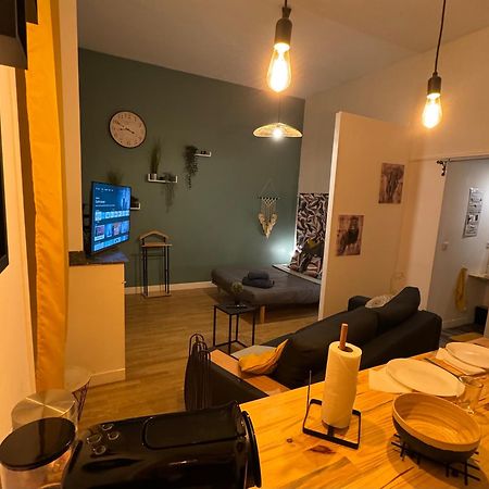 Charmant Appartement Climatise Aux Pieds De La Cite Carcassonne Exteriér fotografie