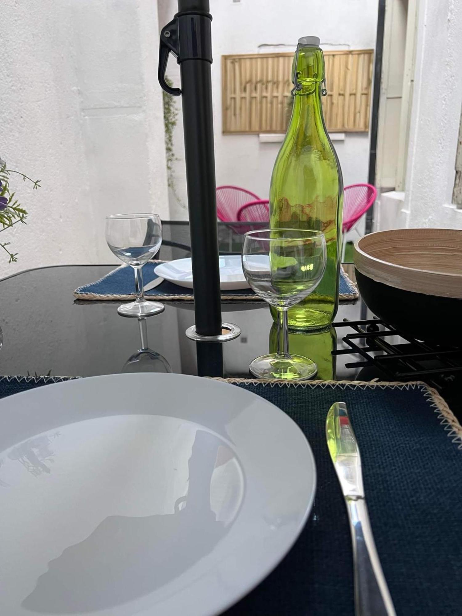 Charmant Appartement Climatise Aux Pieds De La Cite Carcassonne Exteriér fotografie