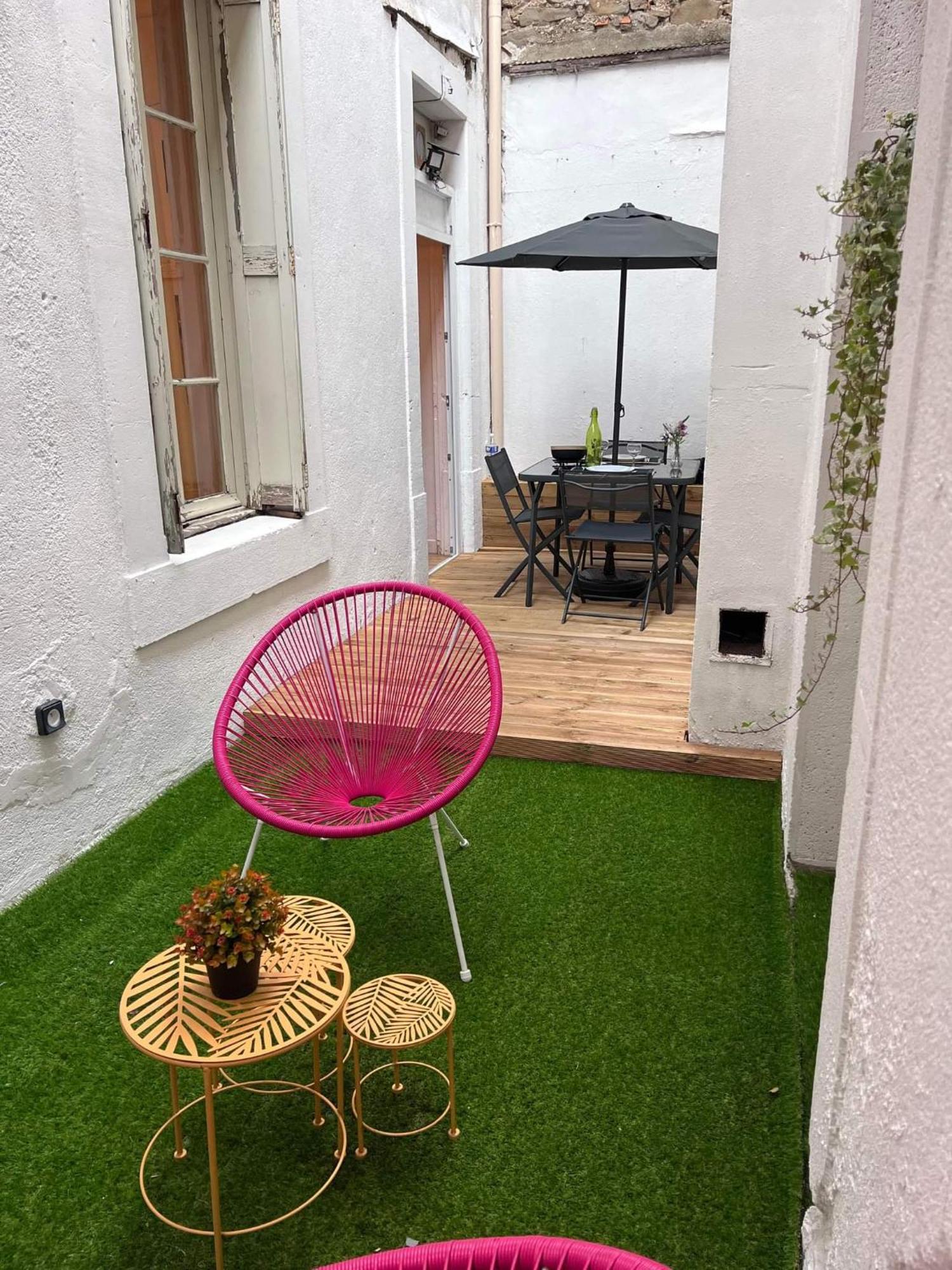 Charmant Appartement Climatise Aux Pieds De La Cite Carcassonne Exteriér fotografie